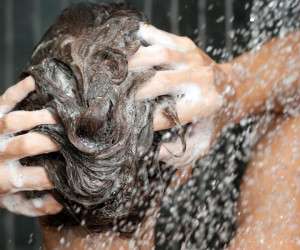 معرفی نحوه شستن مو و مراحل انجام این کار به روش درست و اصولی