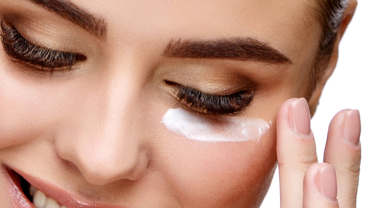 مهمترین ویژگی های یک کرم دور چشم خوب